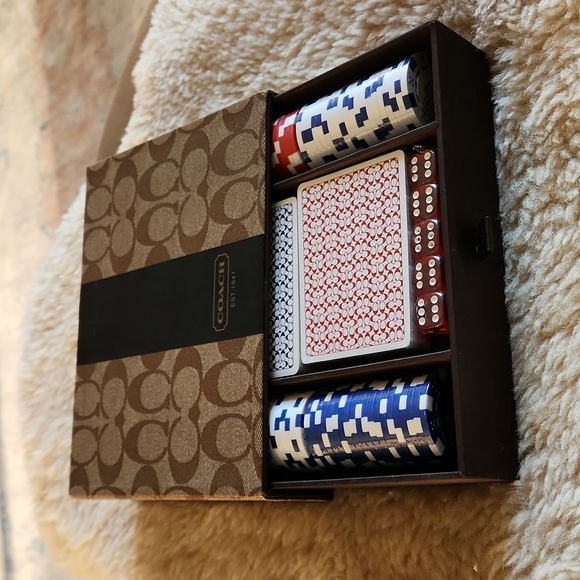 Awesome NWOT Coach Poker Set In Storage Chest 🎲♣️♠️ - Picture 15 of 15